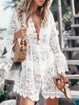 Kurzes, elegantes Boho-Spitzenkleid