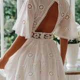 Kurzes, schickes Boho-Abendkleid